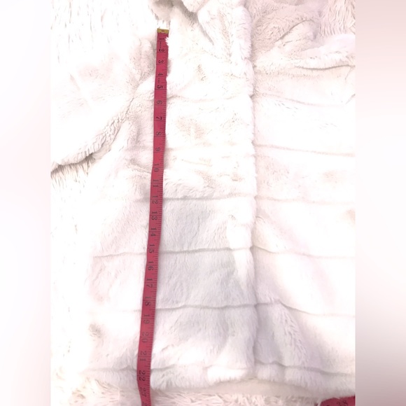 Forever 21 Girls faux fur coat - Picture 7 of 7